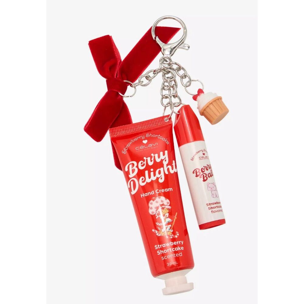 Strawberry Shortcake Berry Delight Keychain Set – Limited Holiday Edition